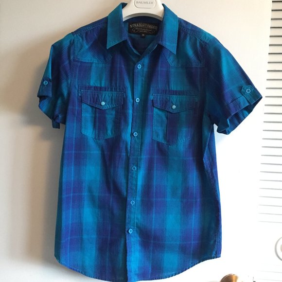 ❤️4/$20 Short sleeved top - Picture 1 of 7